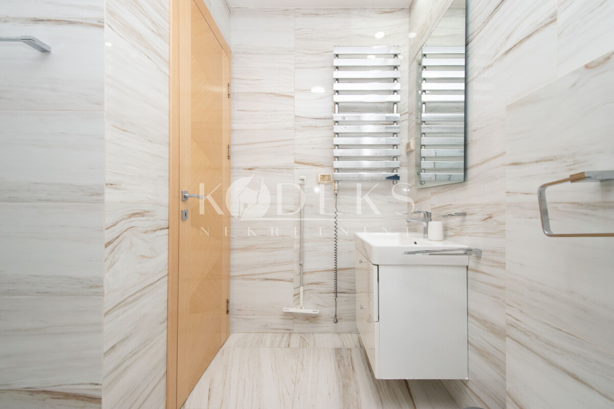 trosoban stan izdavanje mljekara zetagradnja momisici preko morace three bedroom apartment for rent podgorica-11