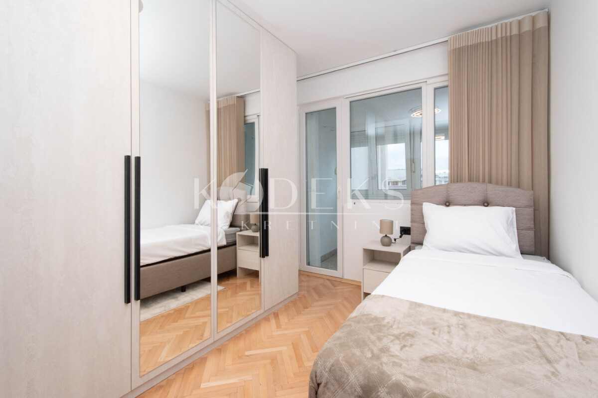 trosoban stan izdavanje preko morace three bedroom apartment for rent novi grad-12