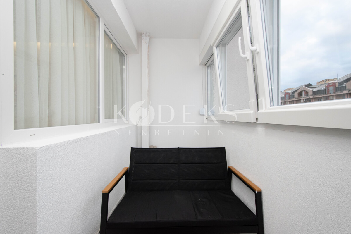 trosoban stan izdavanje preko morace three bedroom apartment for rent novi grad-13