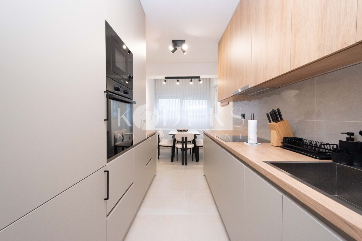 trosoban stan izdavanje preko morace three bedroom apartment for rent novi grad-5