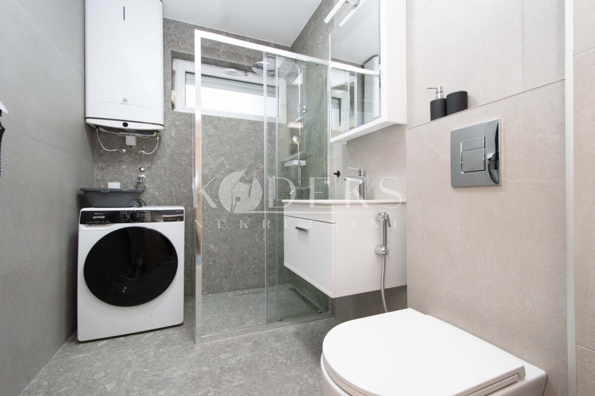 trosoban stan izdavanje preko morace three bedroom apartment for rent novi grad-7