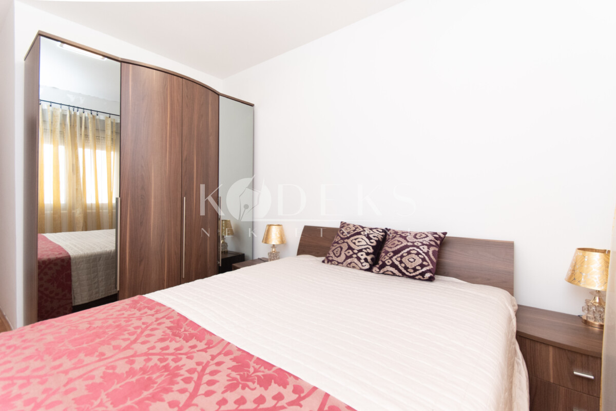 dvosoban stan izdavanje big fashion two bedroom apartment for rent podgorica krivi most-3