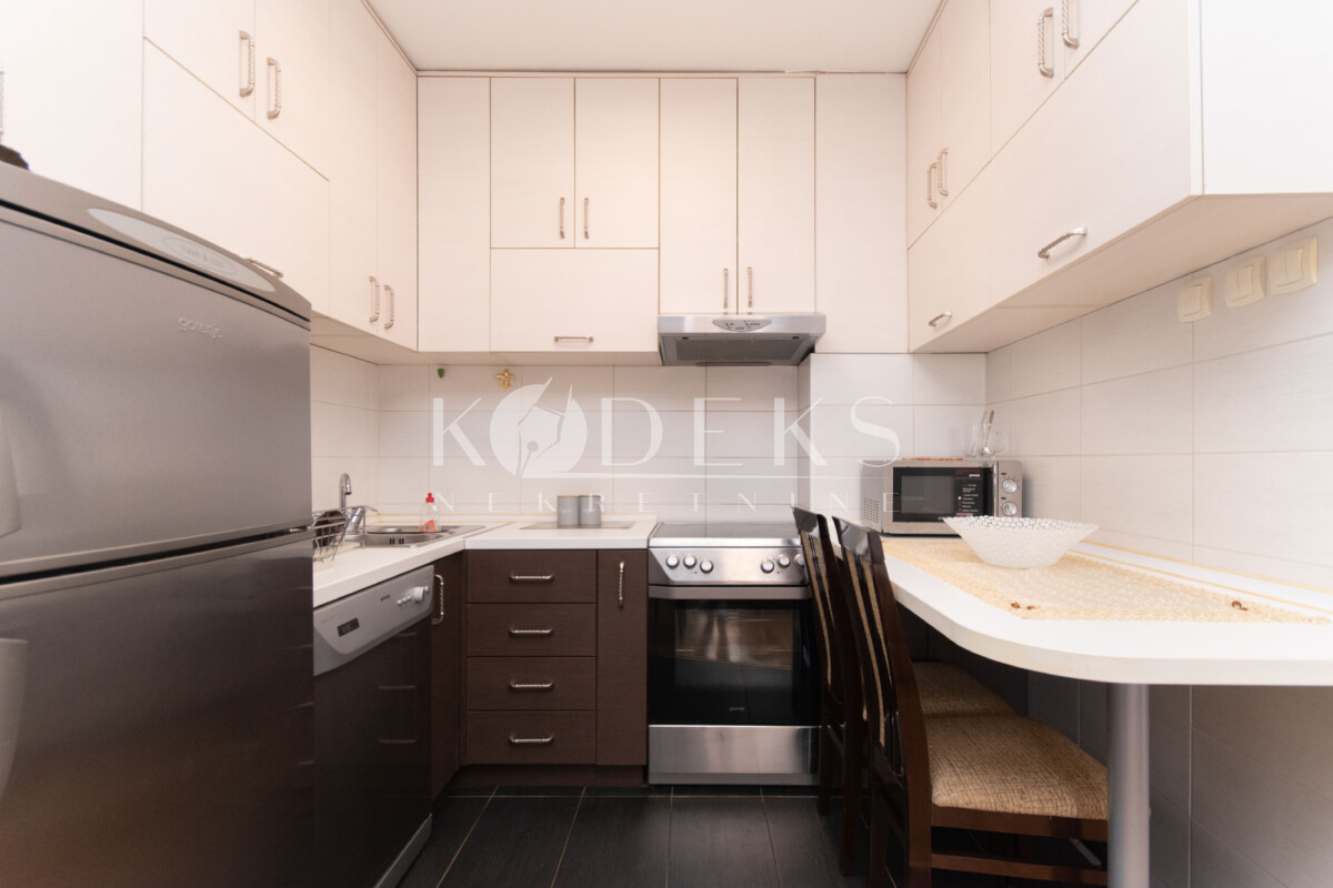 dvosoban stan izdavanje big fashion two bedroom apartment for rent podgorica krivi most-9