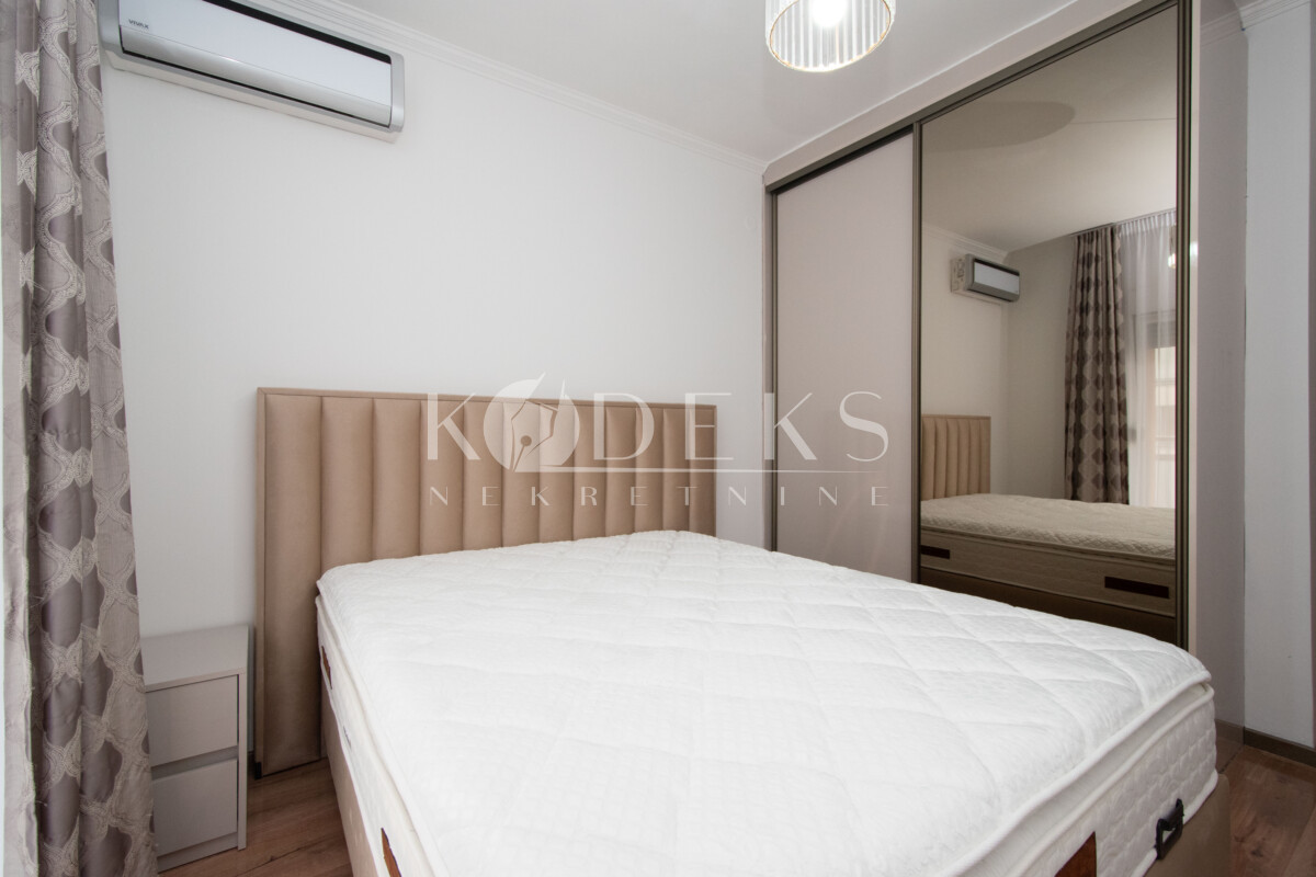 jednosoban stan izdavanje one bedroom apartment for rent podgorica city kvart big fashion-6