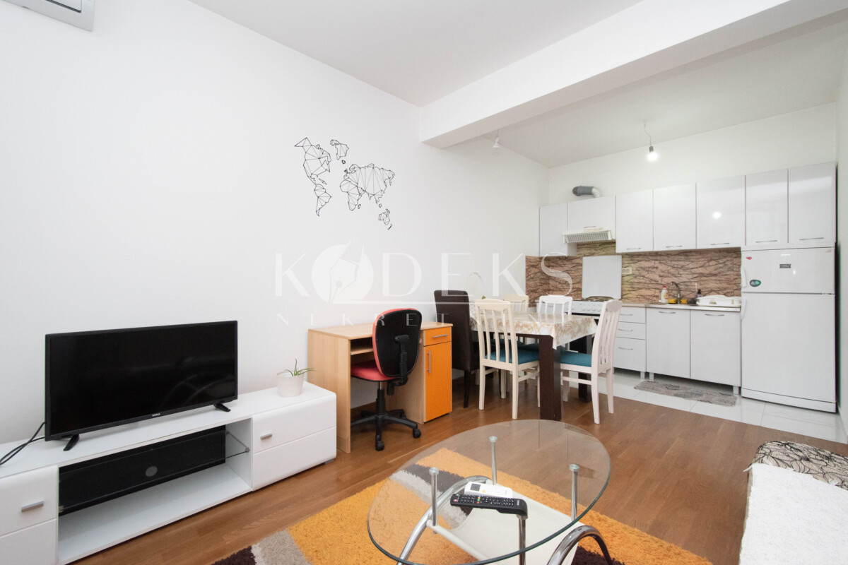 jednosoban stan izdavanje zabjelo juzna kapija grada one bedroom apartment for rent-3