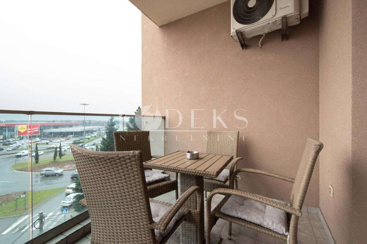 trosoban stan izdavanje three bedroom apartment for rent zabjelo juzna kapija grada-13