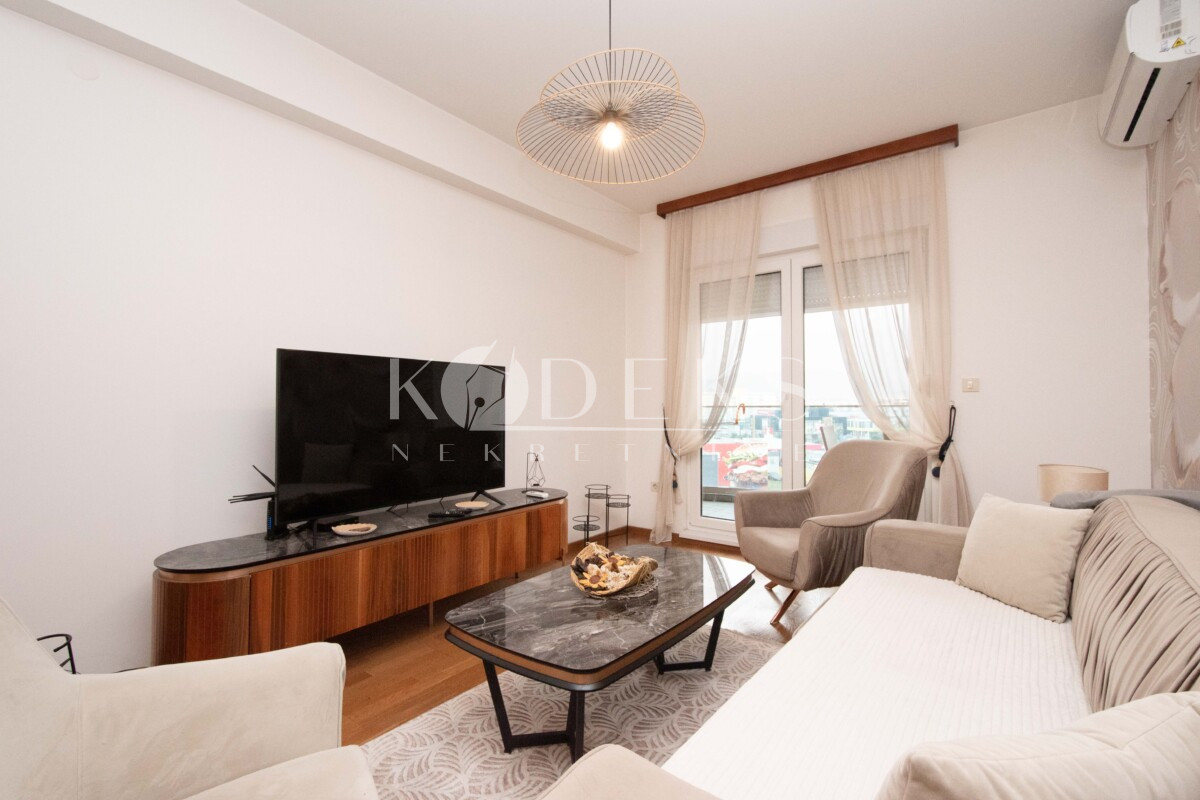 trosoban stan izdavanje three bedroom apartment for rent zabjelo juzna kapija grada-2