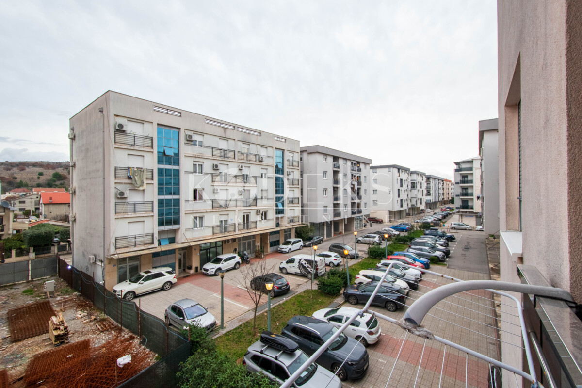 dvosoban stan izdavanje two bedroom apartment for rent dalmatinska nova slovacka blok 6 9 5-12