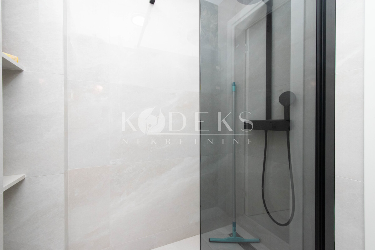 dvosoban stan izdavanje two bedroom apartment for rent podgorica central point big fashion-11