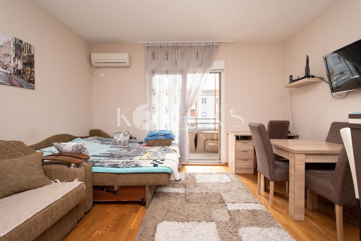 izdavanje garsonjera city kvart big fashion master studio apartment for rent podgorica-1