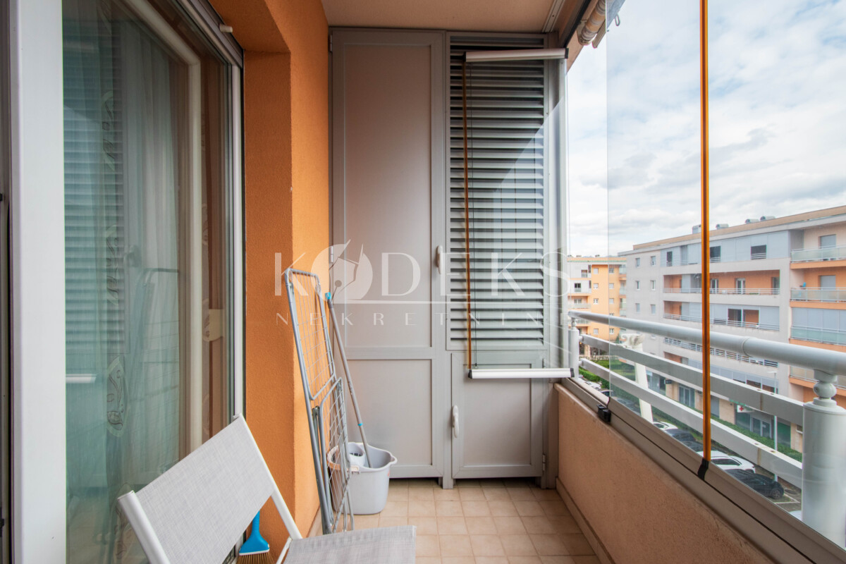 izdavanje garsonjera city kvart big fashion master studio apartment for rent podgorica-7