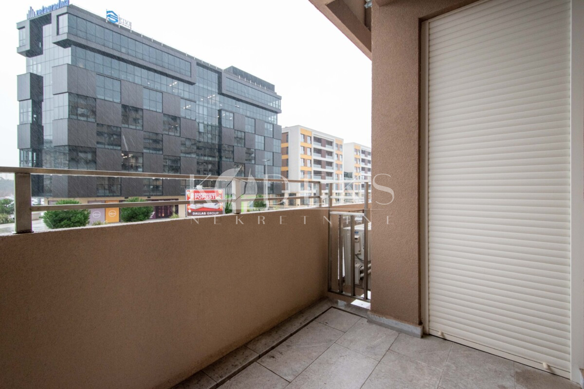 jednosoban stan izdavanje one bedroom apartment for rent central point office business poslovni prostor-8