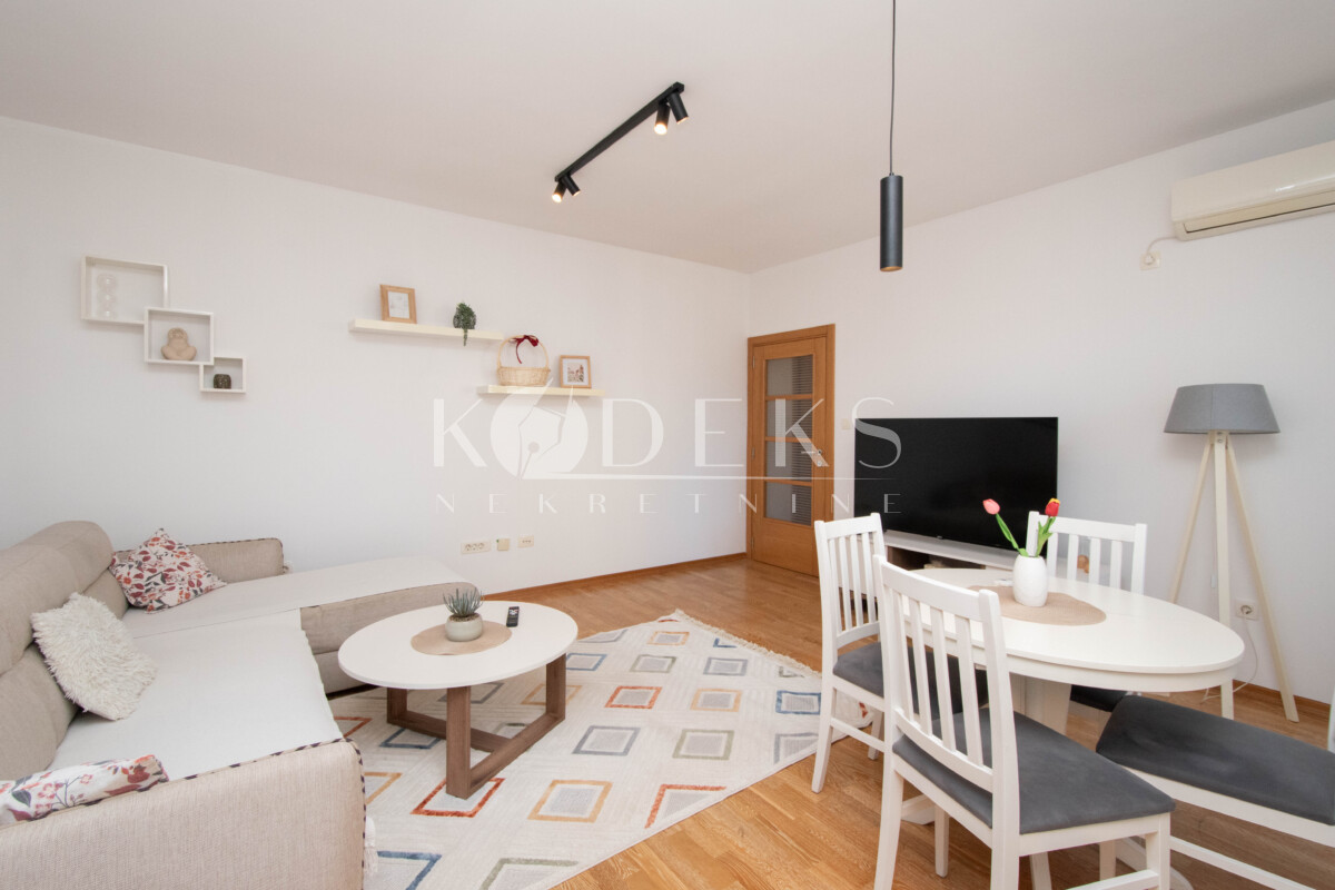 jednosoban stan izdavanje one bedroom apartment for rent podgorica dalmatinska-3
