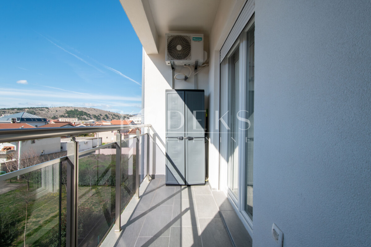 jednosoban stan izdavanje zagorič branko božović škola one bedroom apartment for rent podgorica-5