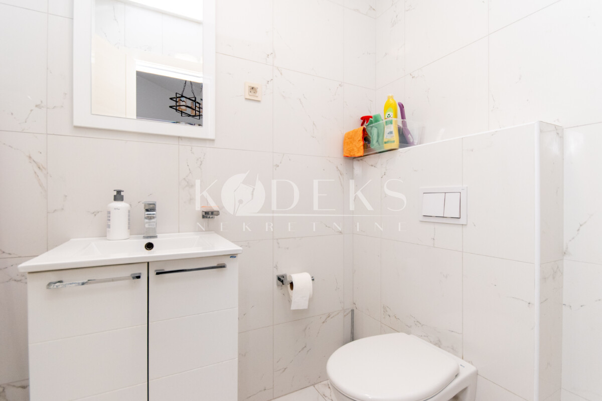 trosoban stan izdavanje three bedroom apartment for rent podgorica two dvosoban juzna kapija grada osmanagic nas diskont lakovic-13