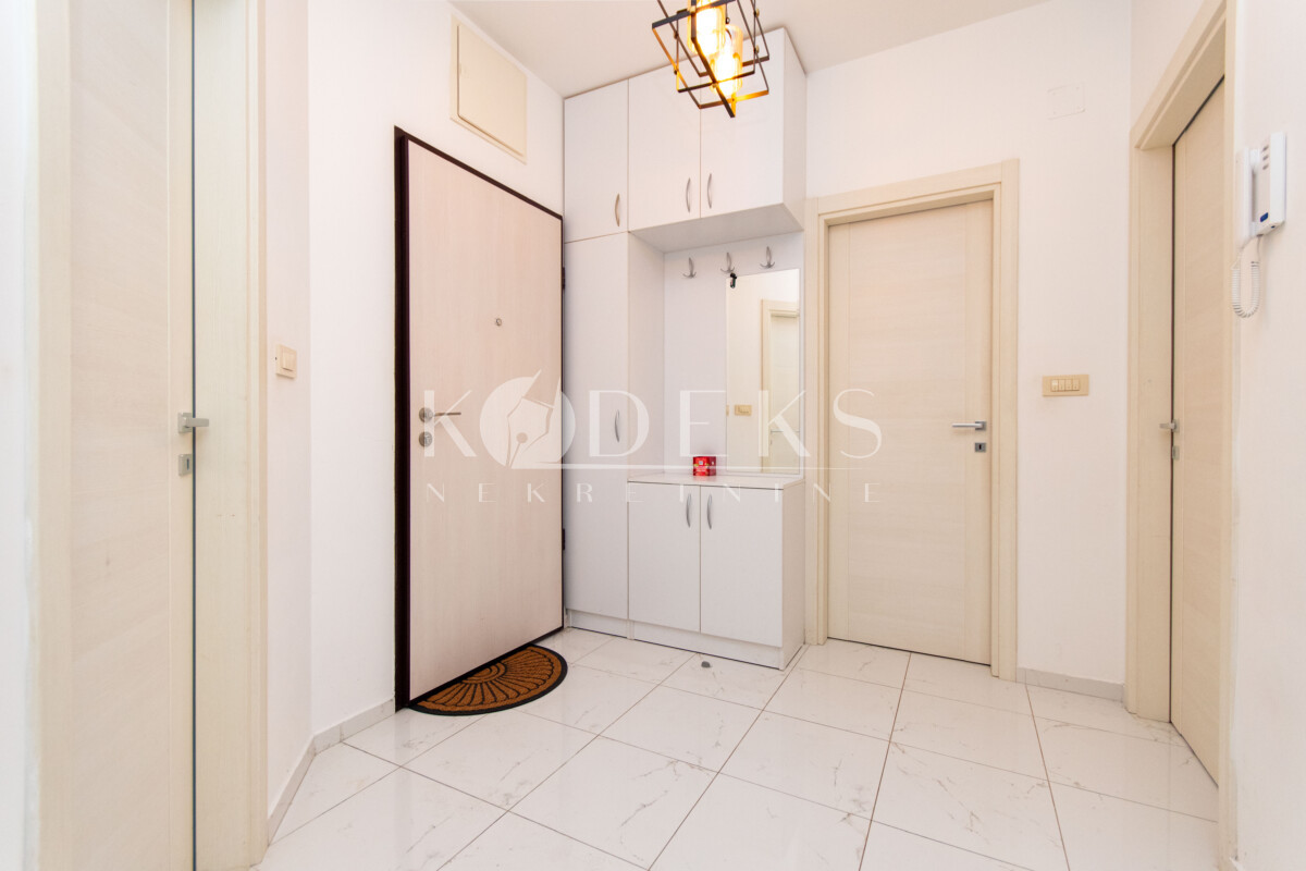 trosoban stan izdavanje three bedroom apartment for rent podgorica two dvosoban juzna kapija grada osmanagic nas diskont lakovic-14