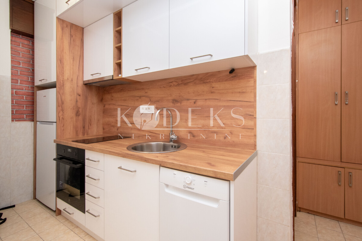 jednosoban stan izdavanje one bedroom apartment for rent podgorica blok 5 6 9 dalmatinska-5