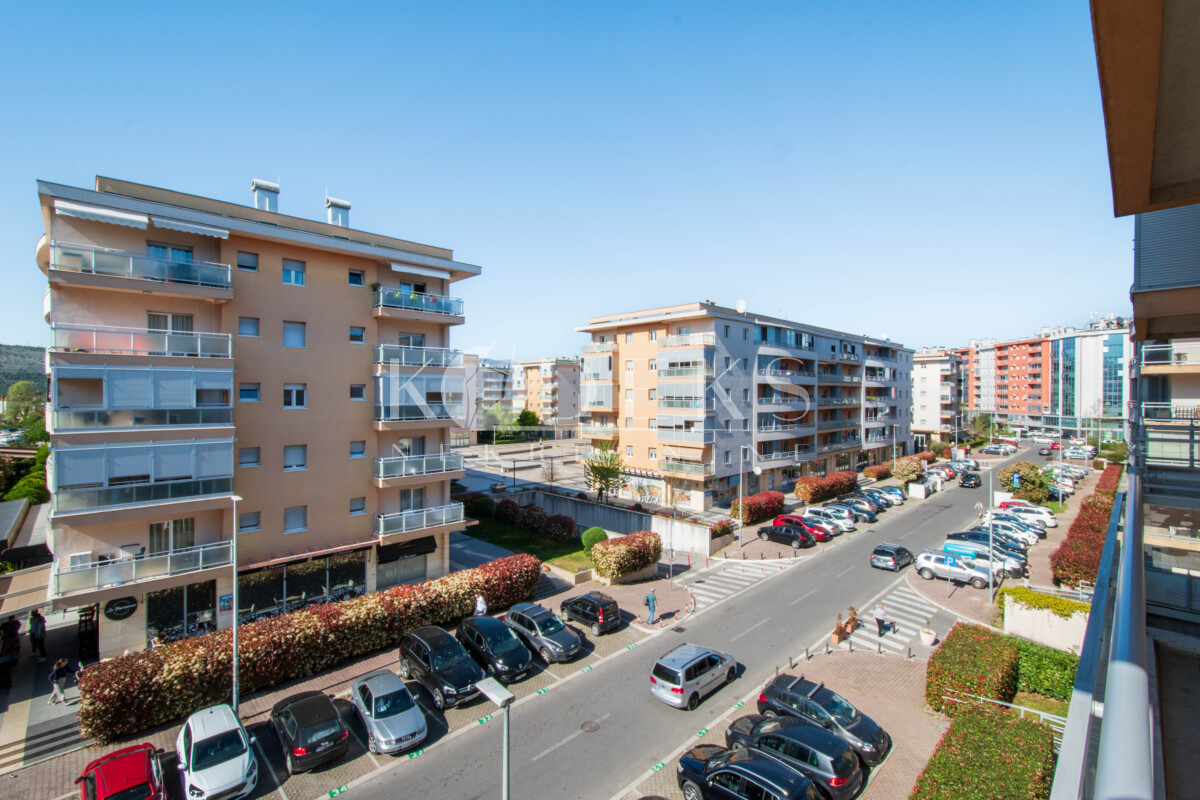 dvosoban stan izdavanje two bedroom apartment for rent podgorica city kvart central point new master-12