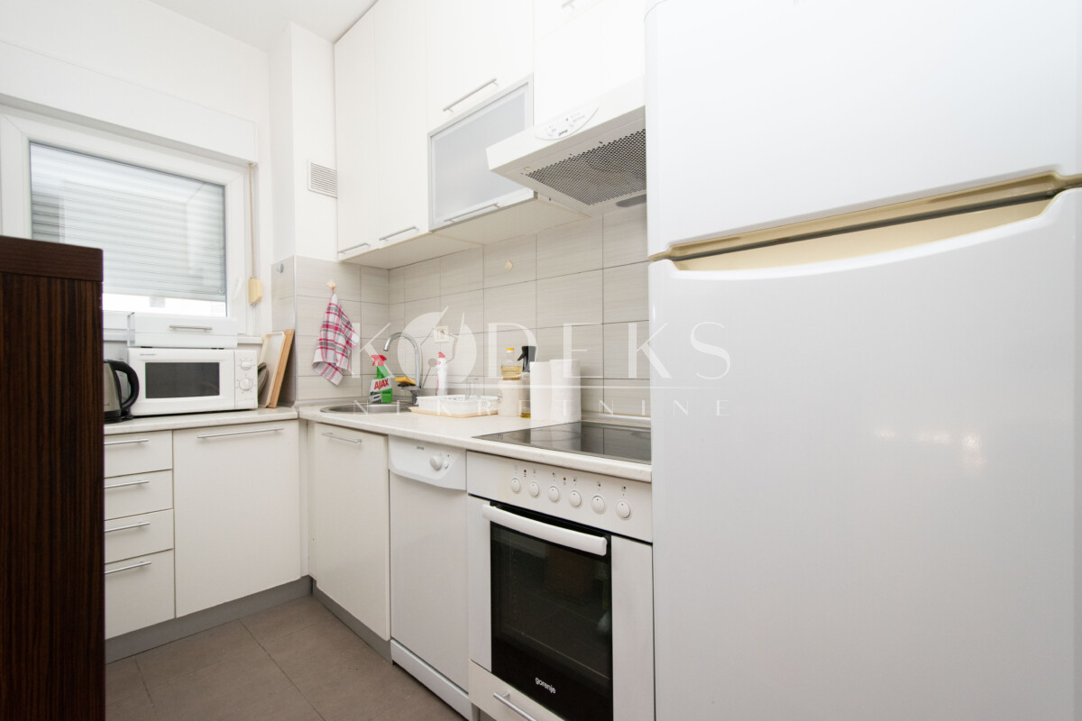 dvosoban stan izdavanje two bedroom apartment for rent podgorica city kvart central point new master-4