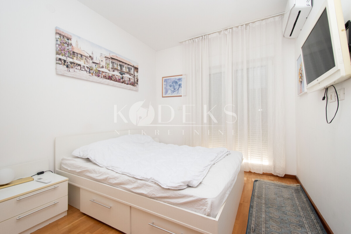 dvosoban stan izdavanje two bedroom apartment for rent podgorica city kvart central point new master-5