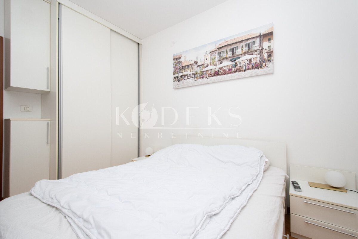 dvosoban stan izdavanje two bedroom apartment for rent podgorica city kvart central point new master-6