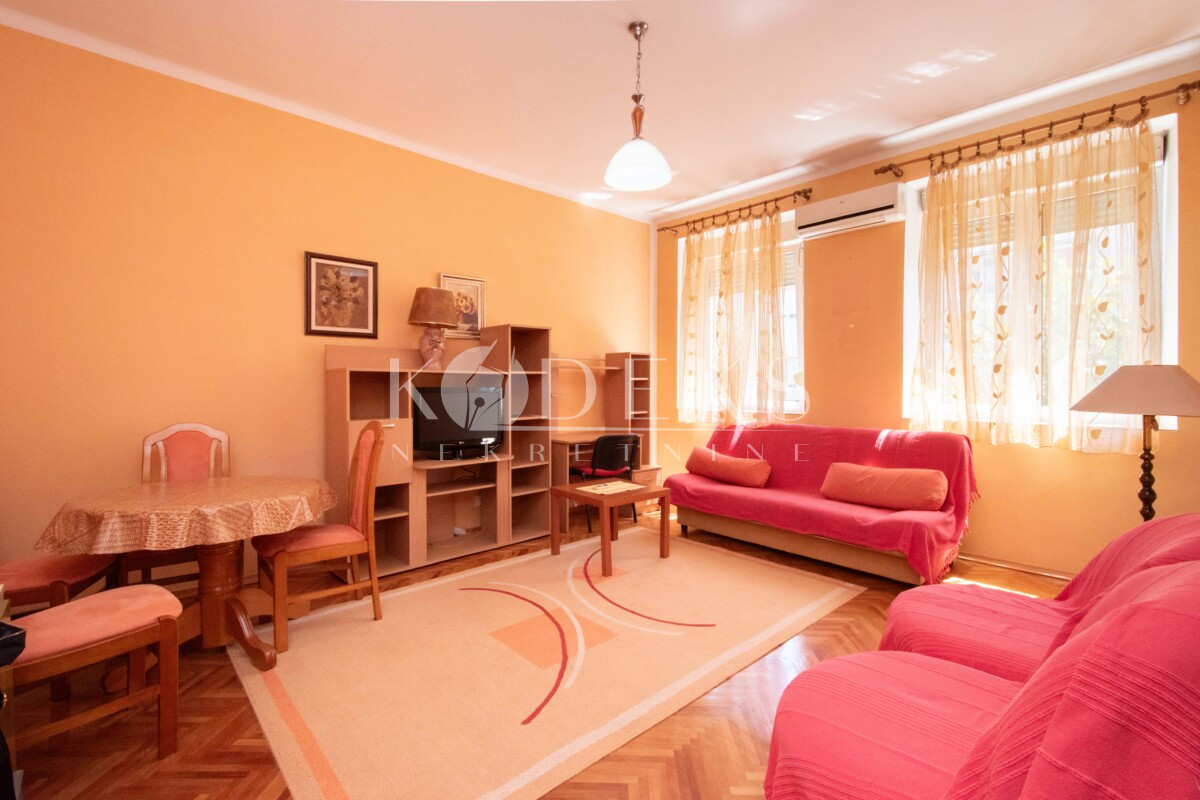 jednosoban stan izdavanje centar njegoseva one bedroom apartment for rent podgorica-1