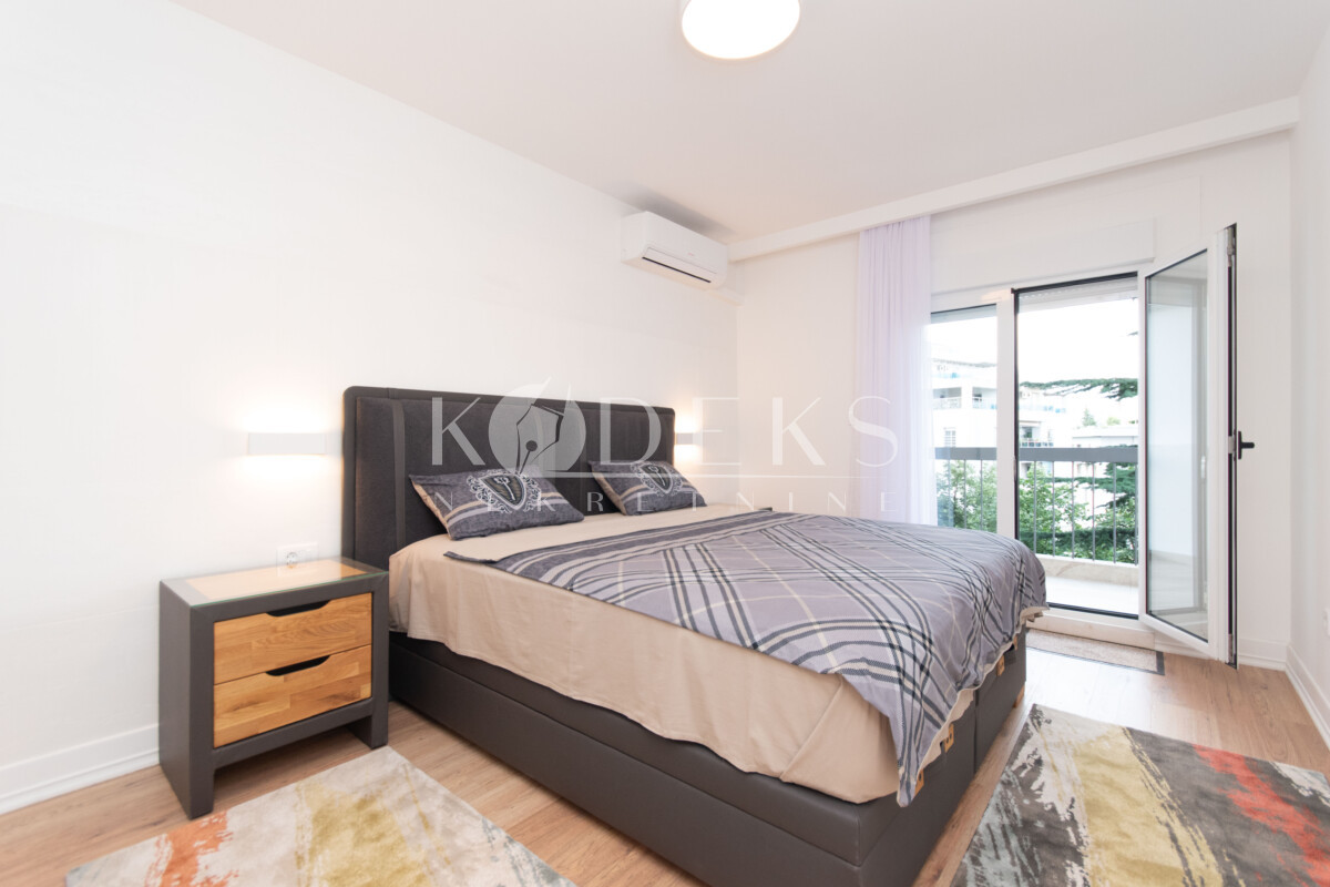 dvosoban stan izdavanje centar nikic two bedroom apartment for rent city center podgorica long term montenegro (9)