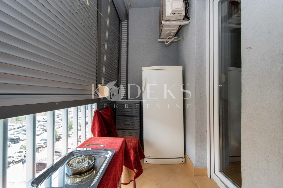 dvosoban stan izdavanje two bedroom apartment for rent blok 6 9 5 dalmatinska slovacka hulk teretana-12