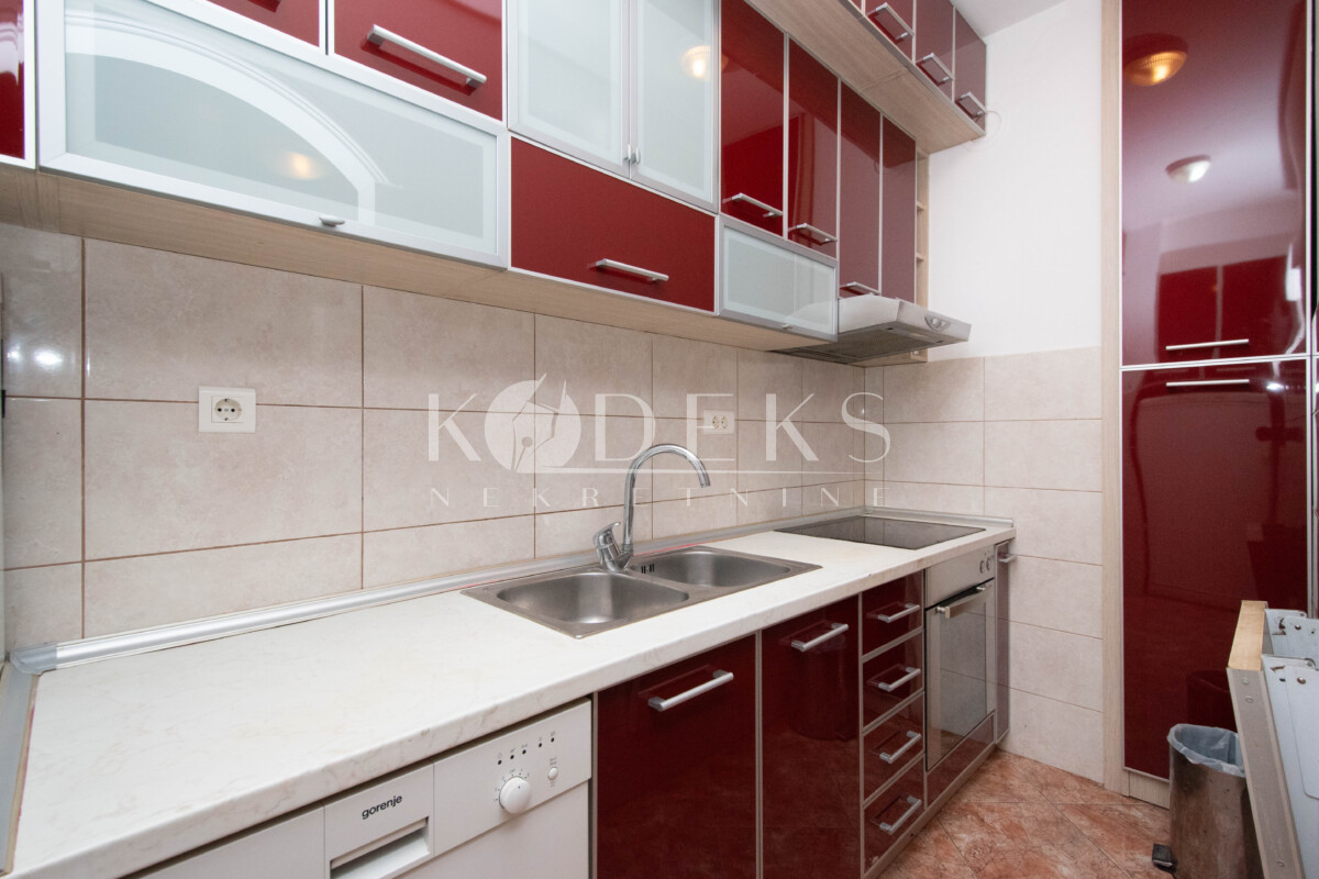 dvosoban stan izdavanje two bedroom apartment for rent blok 6 9 5 dalmatinska slovacka hulk teretana-3