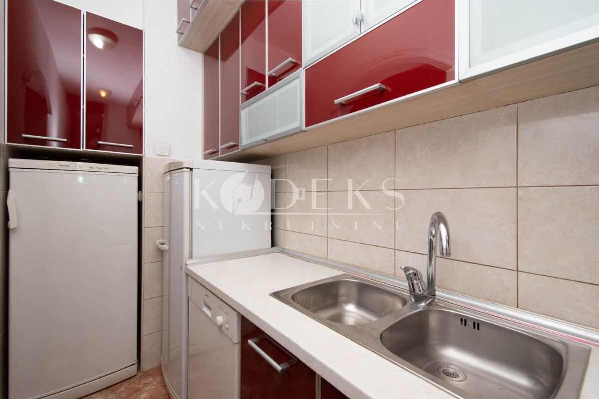 dvosoban stan izdavanje two bedroom apartment for rent blok 6 9 5 dalmatinska slovacka hulk teretana-4