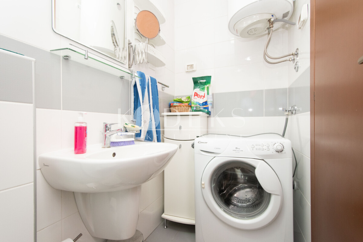 dvosoban stan izdavanje two bedroom apartment for rent city kvart master central point big fashion podgorica-11