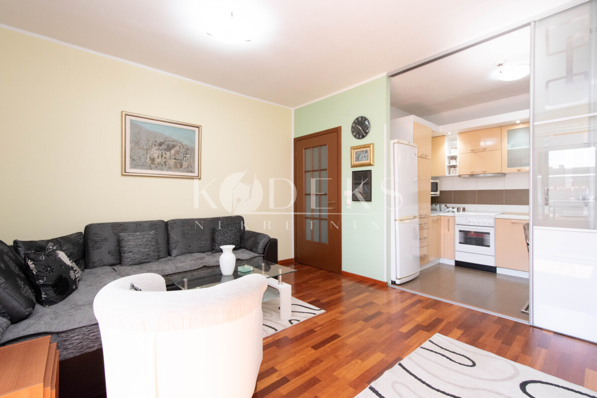dvosoban stan izdavanje two bedroom apartment for rent city kvart master central point big fashion podgorica-5