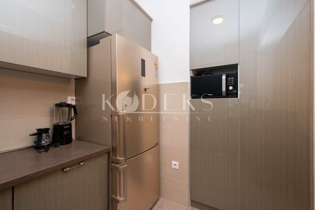 dvosoban stan izdavanje two bedroom apartment for rent podgorica vezirov most vezir zgrada momisici preko morace obala-6