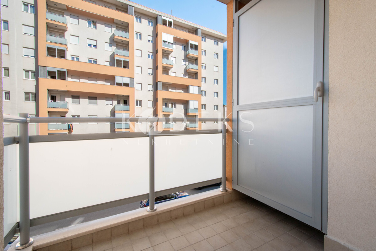 dvosoban stan izdavanje two bedroom apartment for rent zagoric podgorica siti kej city protokol-10
