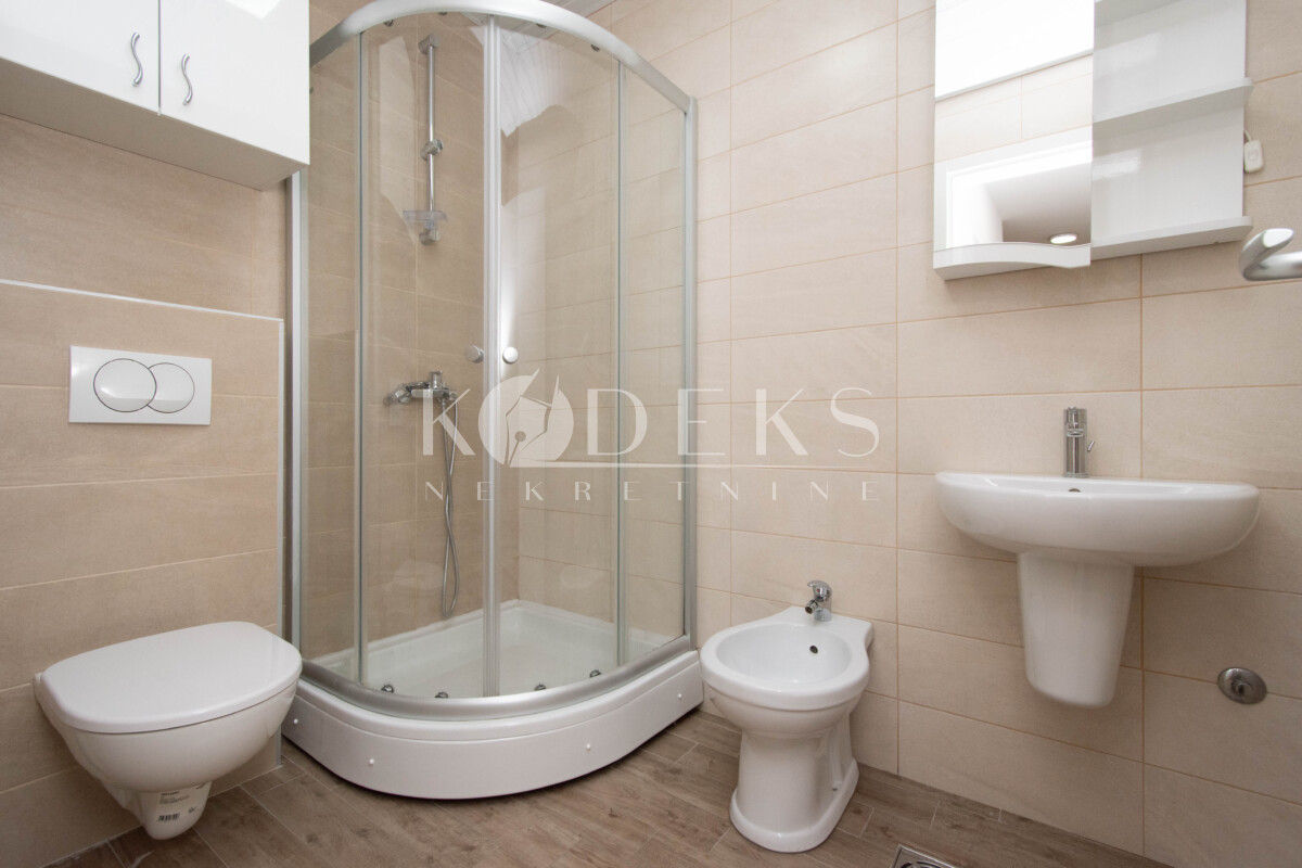 dvosoban stan izdavanje two bedroom apartment for rent zagoric podgorica siti kej city protokol-7