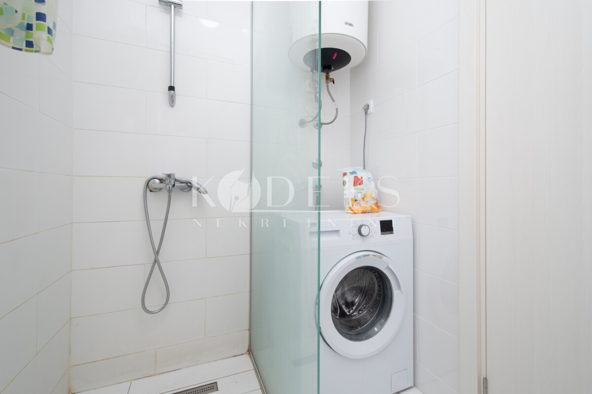 izdavanje garsonjera stari aerodrom veljka vlahovica radgost studio apartment for rent podgorica FSCG-8