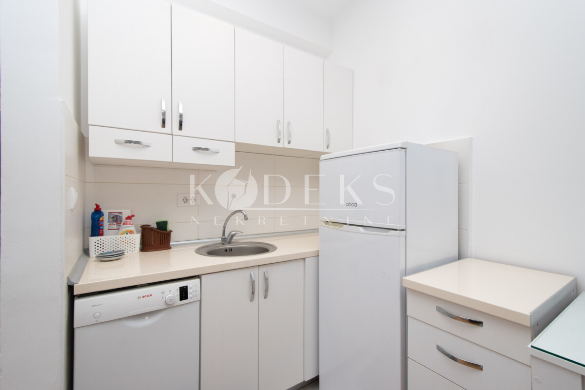 izdavanje garsonjera studio apartment for rent podgorica tuski put zabjelo stanka radonjica big fitness-4