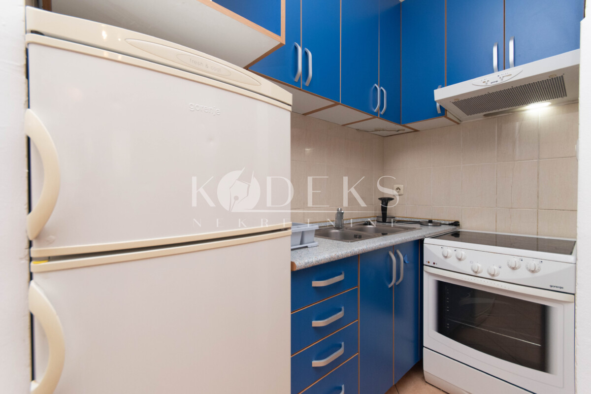 jednosoban stan izdavanje one bedroom apartment for rent stari aerodrom podgorica arenda studio garsonjera dvosoban trosoban two (4)