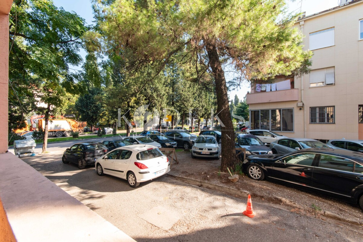 poslovni prostor izdavanje centar podgorica city center office space for rent (11)