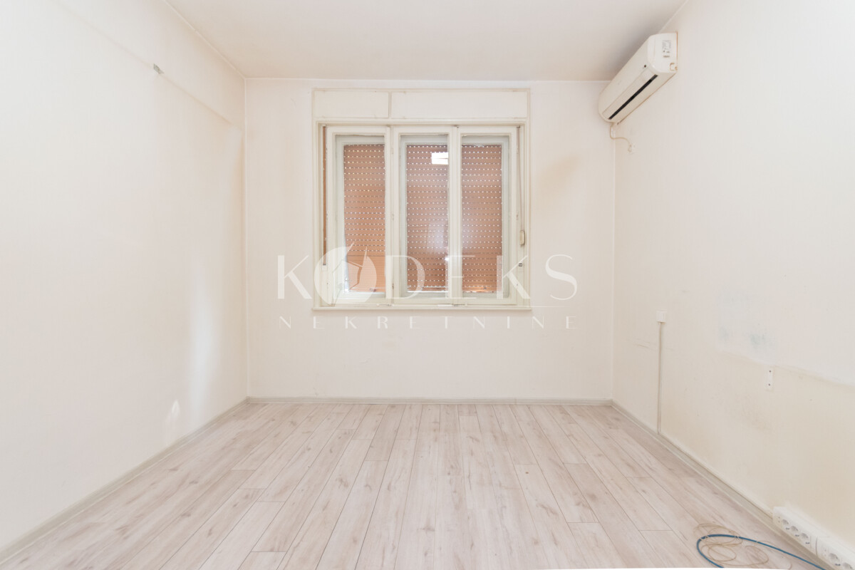 poslovni prostor izdavanje centar podgorica city center office space for rent (5)