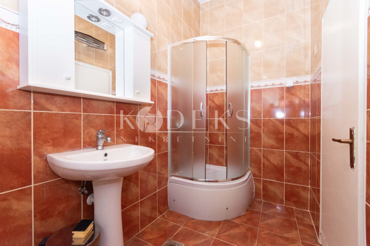 poslovni prostor izdavanje centar podgorica city center office space for rent (8)