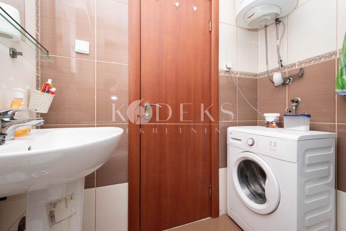 trosoban stan izdavanje three bedroom apartment for rent 1. maj city kvart central point-3