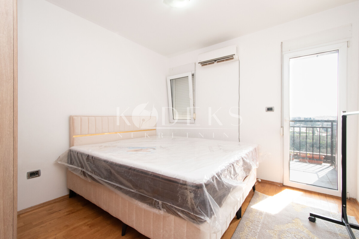 trosoban stan izdavanje three bedroom apartment for rent 1. maj city kvart central point-4