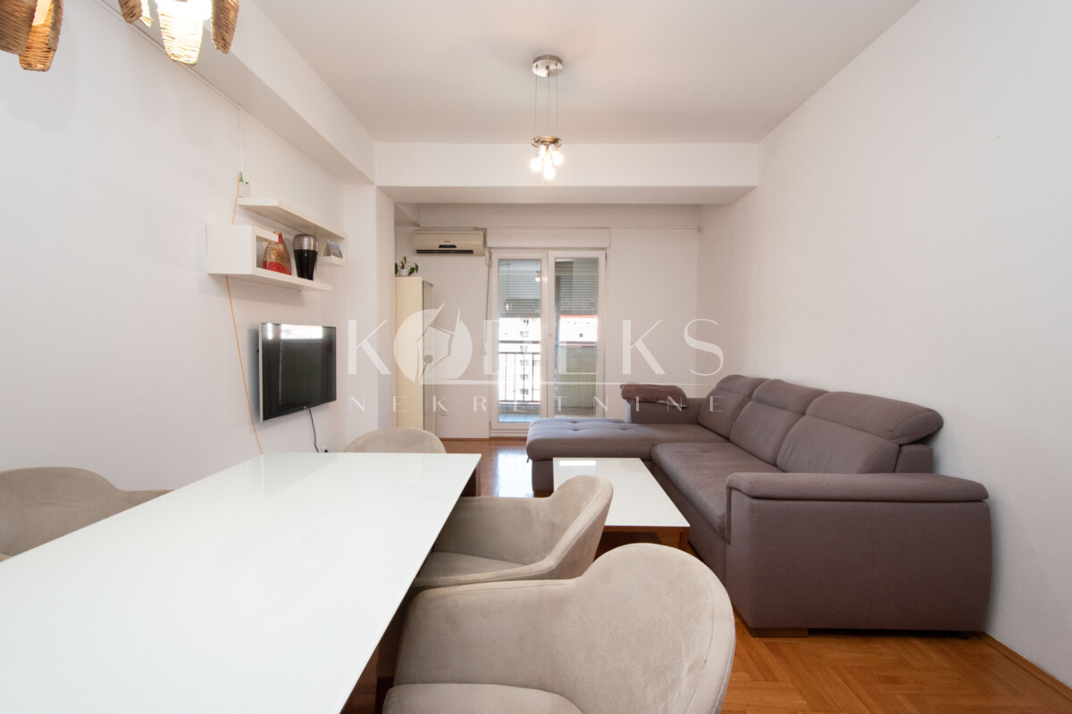 trosoban stan izdvanje city kvart master big fashion central point three bedroom apartment for rent podgorica-1
