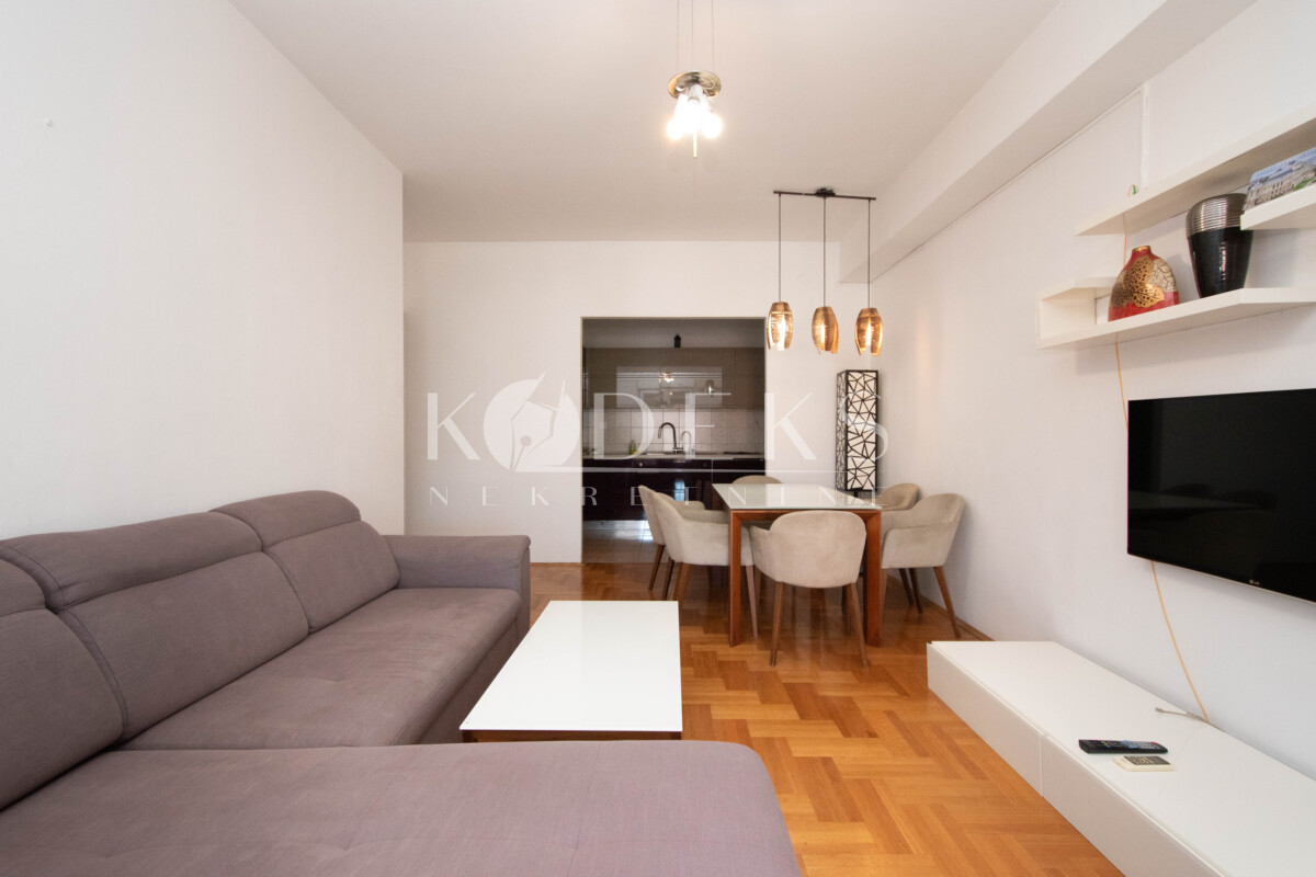 trosoban stan izdvanje city kvart master big fashion central point three bedroom apartment for rent podgorica-3