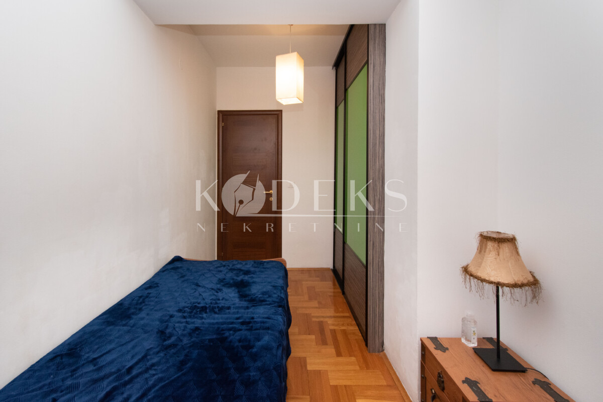 trosoban stan izdvanje city kvart master big fashion central point three bedroom apartment for rent podgorica-8