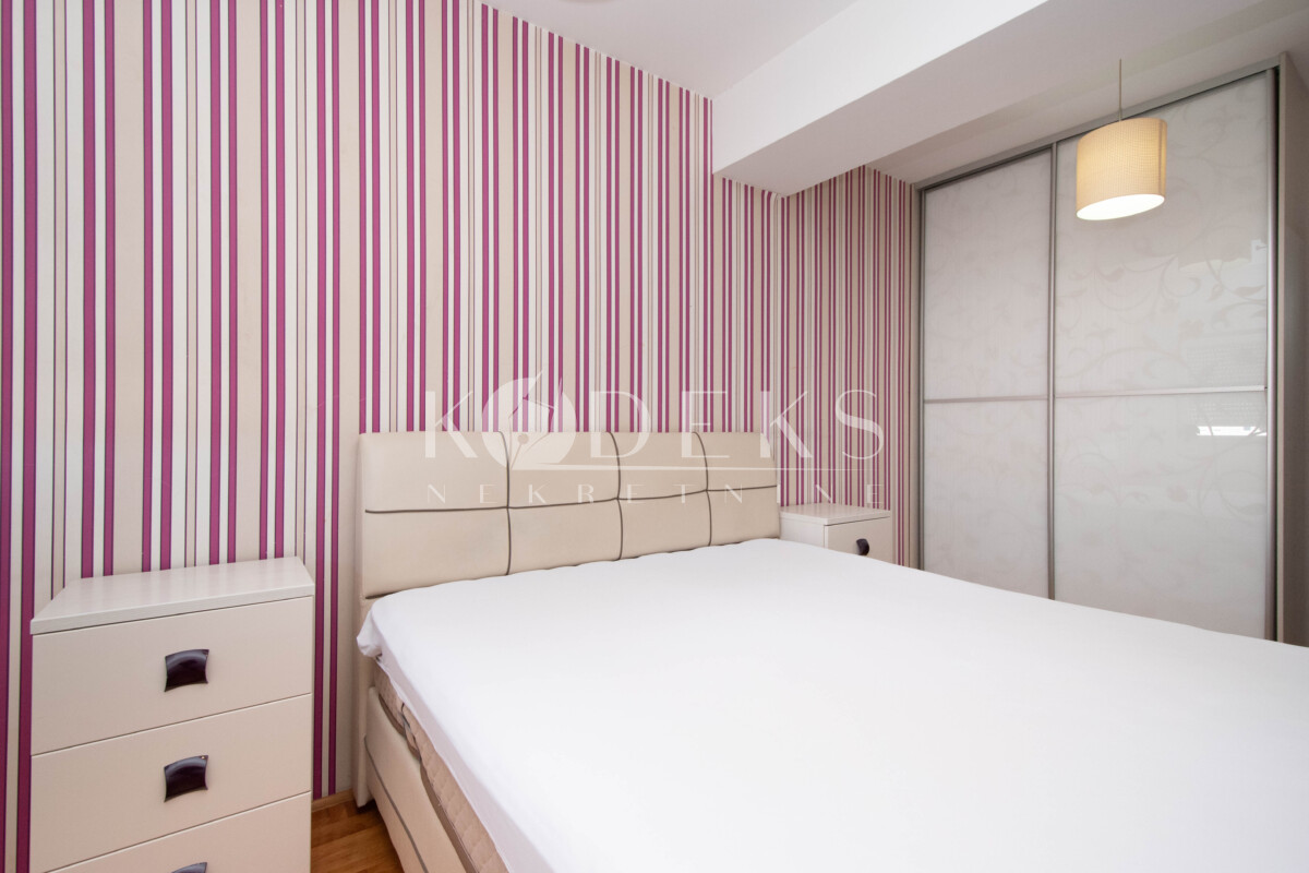 trosoban stan izdvanje city kvart master big fashion central point three bedroom apartment for rent podgorica-9