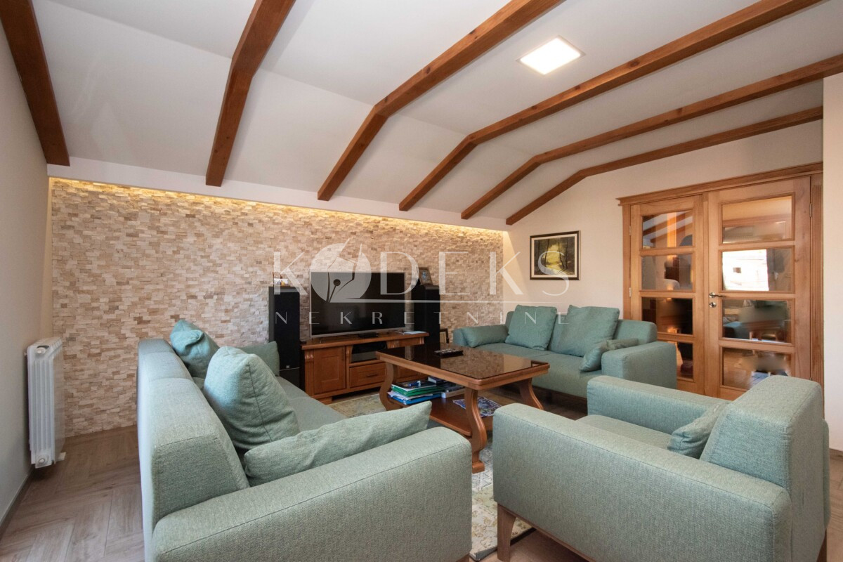 trosoban stan izdvanje masline skopska ulica three bedroom apartment for rent podgorica-1