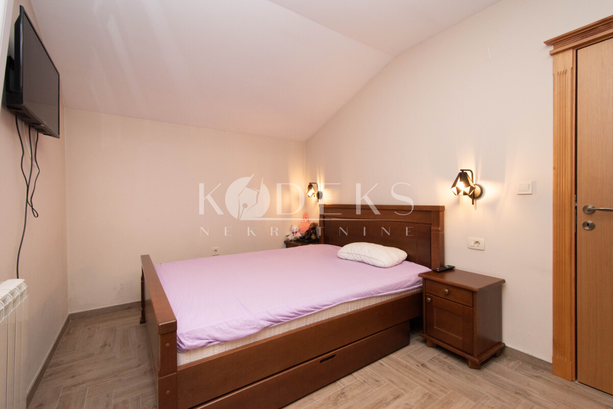 trosoban stan izdvanje masline skopska ulica three bedroom apartment for rent podgorica-11