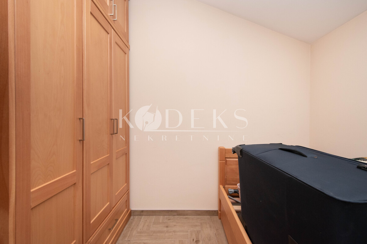 trosoban stan izdvanje masline skopska ulica three bedroom apartment for rent podgorica-13